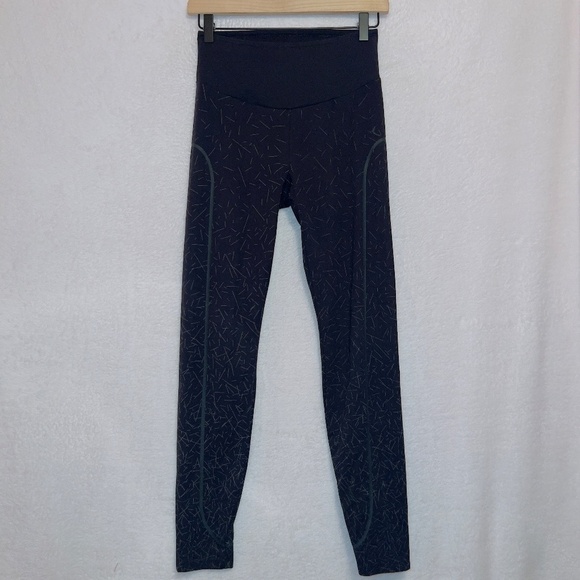Decathlon Black Printed High Waisted Athletic Ankle Length Leggings size 28 - Picture 1 of 5